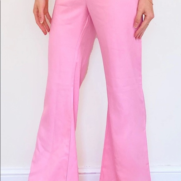 Clothes - Picture 6 of 16